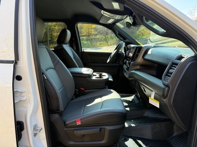 2026 Ram 4500 & 5500 - Image 19 of 21