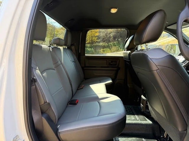 2026 Ram 4500 & 5500 - Image 17 of 21