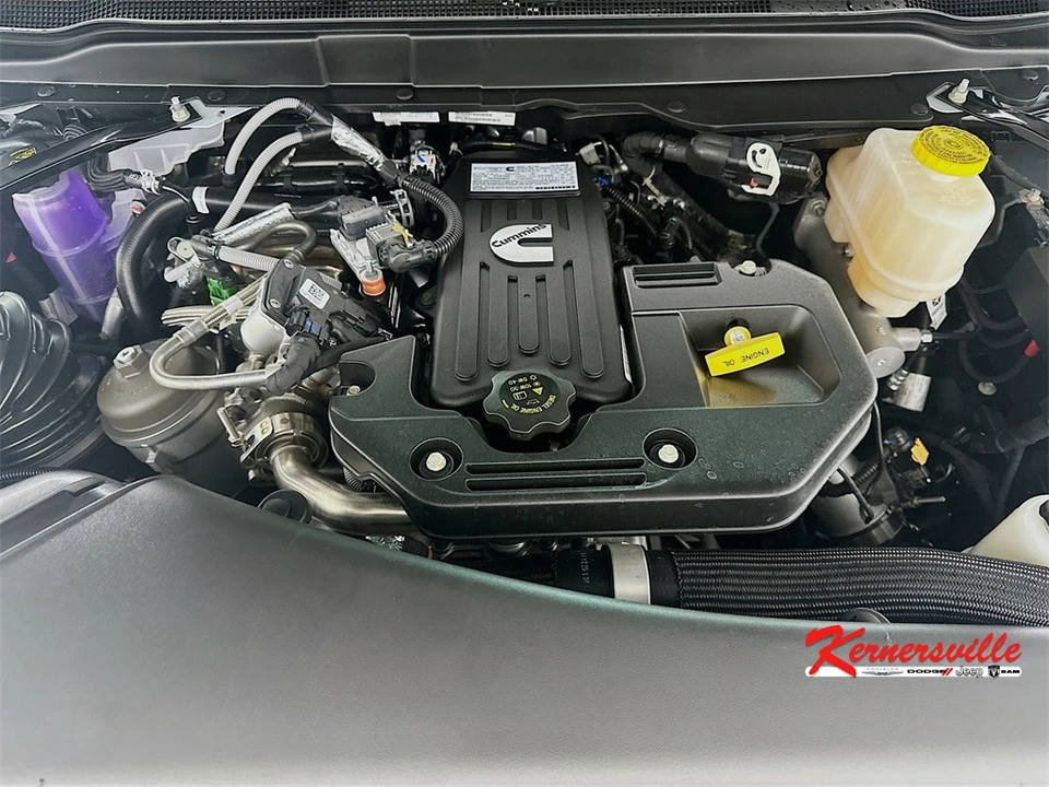 2026 Ram 4500 & 5500 - Image 18 of 21