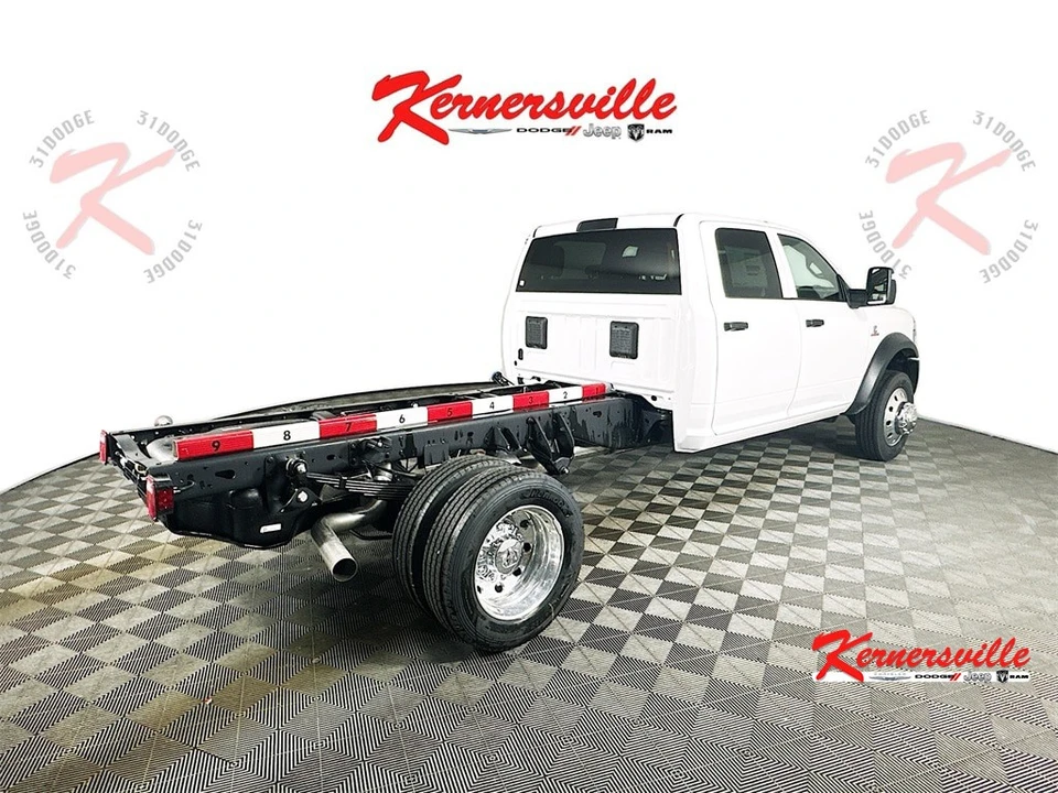 2026 Ram 4500 & 5500 - Image 7 of 21