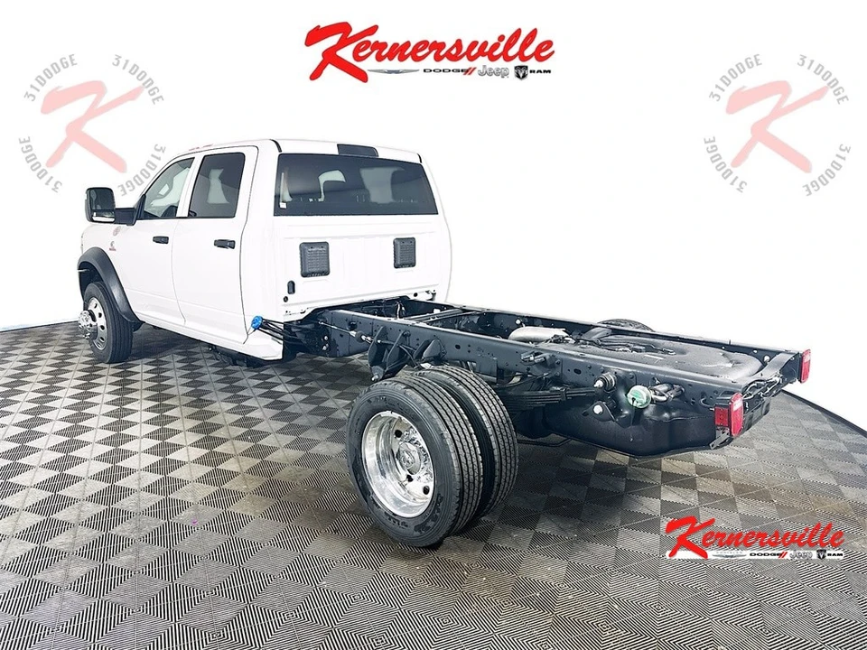 2026 Ram 4500 & 5500 - Image 5 of 21