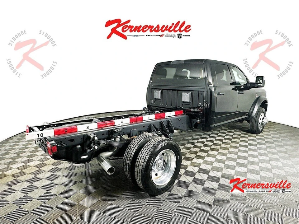 2026 Ram 4500 & 5500 - Image 7 of 20