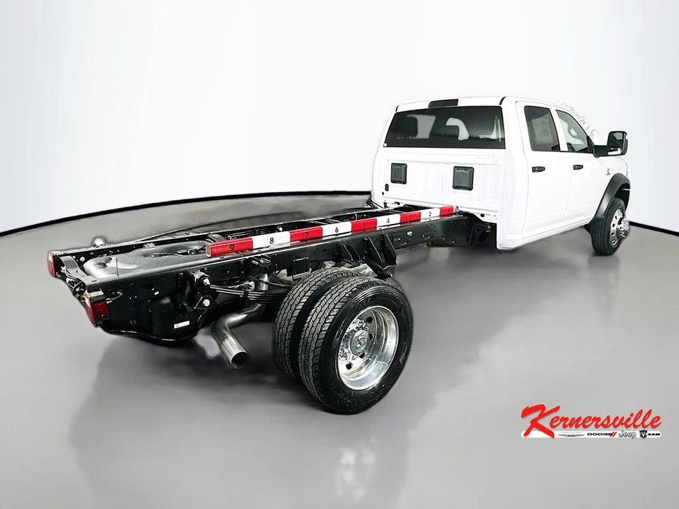 2026 Ram 4500 & 5500 - Image 7 of 20