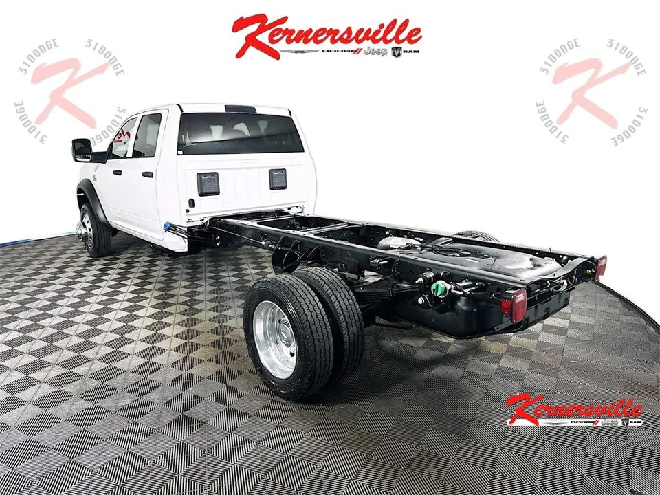 2026 Ram 4500 & 5500 - Image 5 of 20
