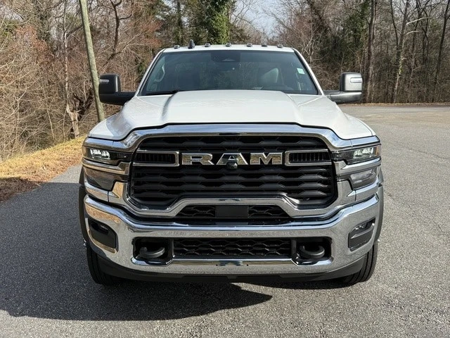 2026 Ram 4500 & 5500 - Image 4 of 21