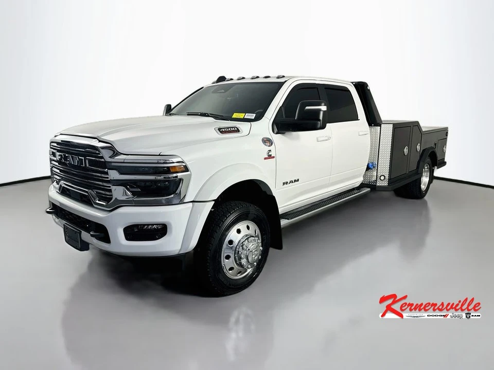 2026 Ram 4500 & 5500 - Image 3 of 24