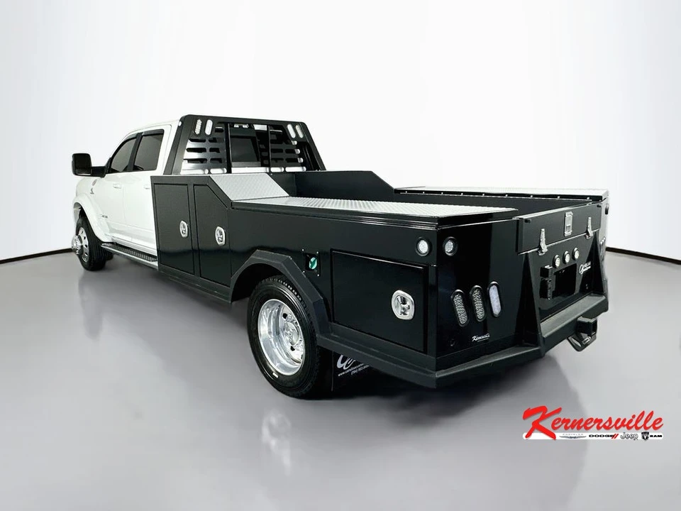 2026 Ram 4500 & 5500 - Image 5 of 24