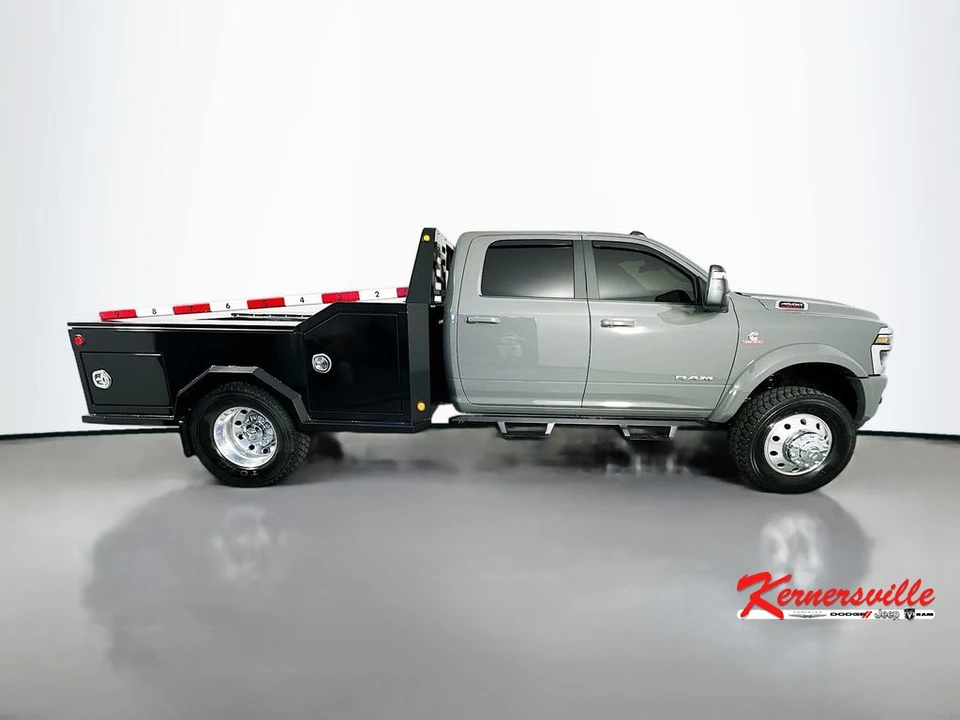 2026 Ram 4500 & 5500 - Image 8 of 24