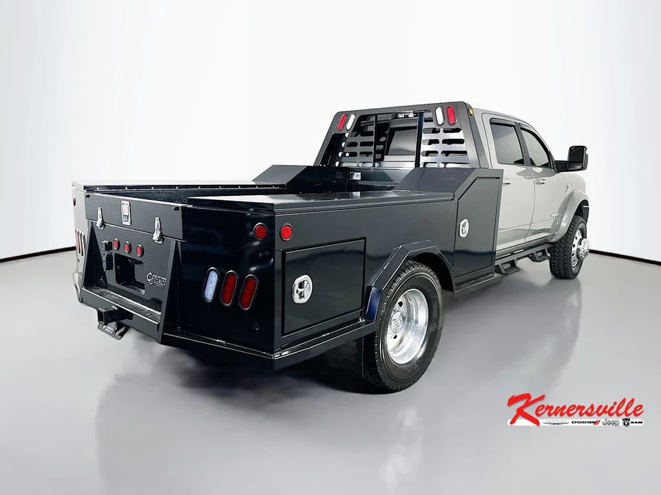 2026 Ram 4500 & 5500 - Image 7 of 24