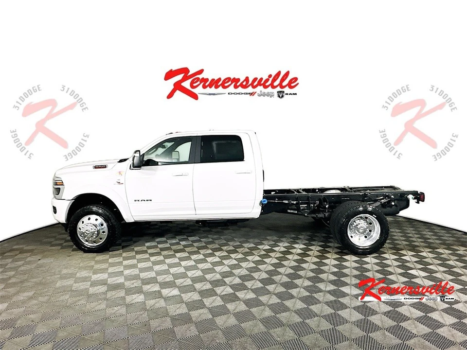 2026 Ram 4500 & 5500 - Image 5 of 21