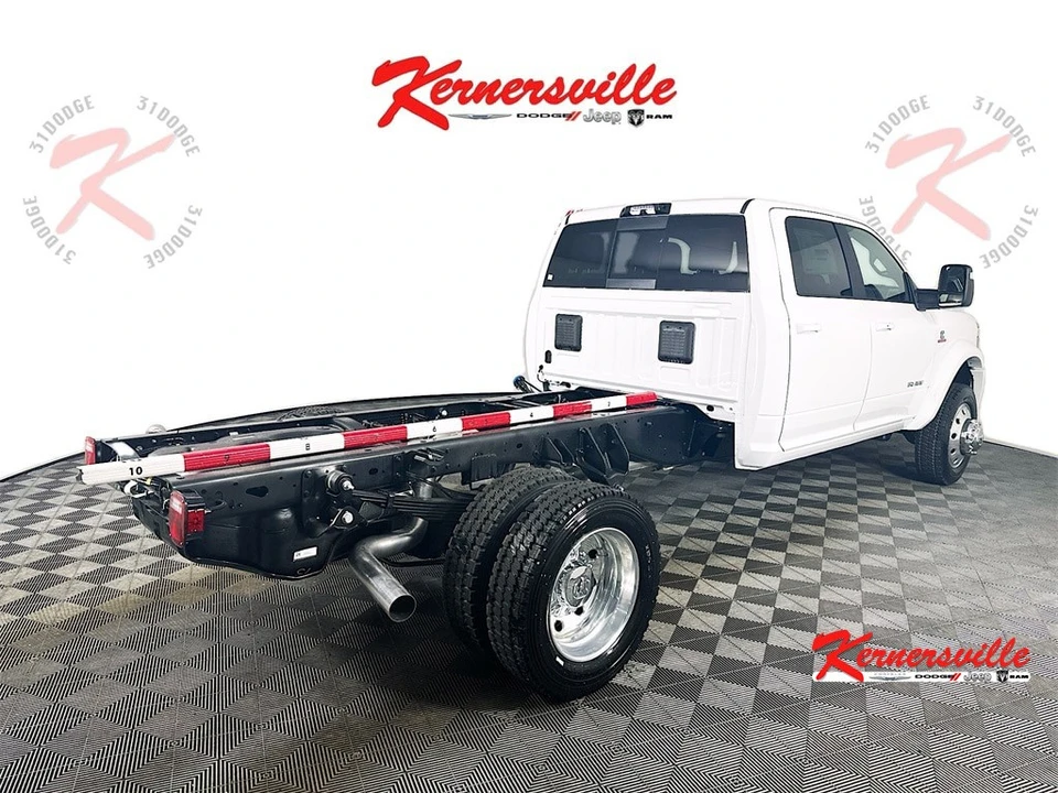 2026 Ram 4500 & 5500 - Image 7 of 12