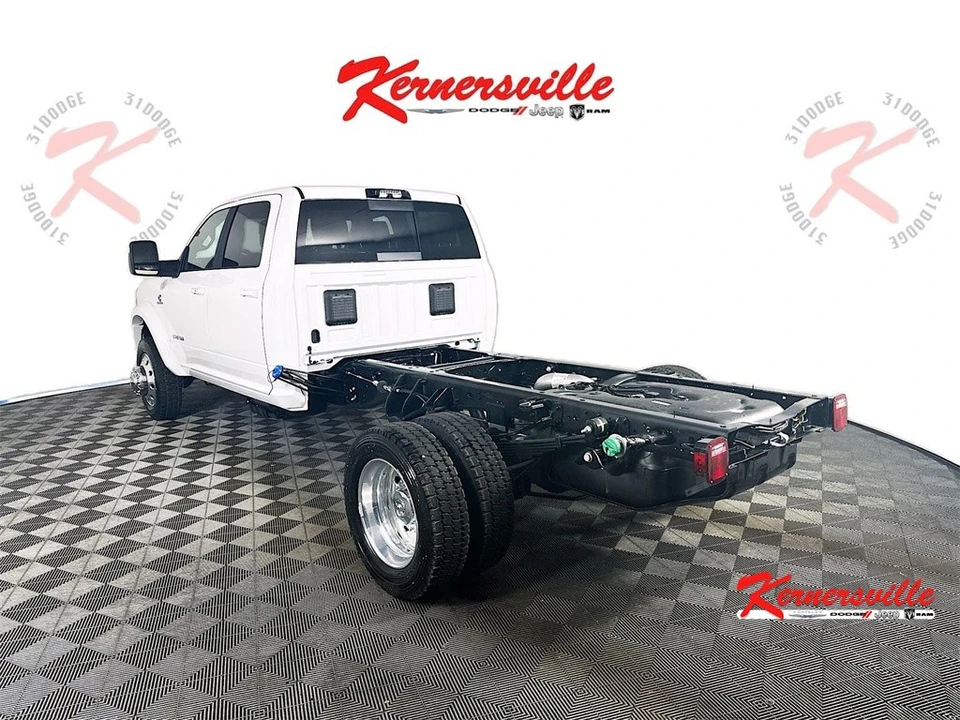 2026 Ram 4500 & 5500 - Image 5 of 12