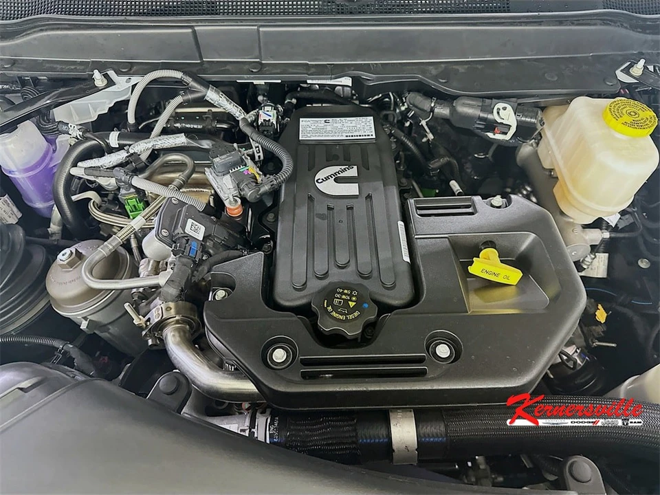 2026 Ram 4500 & 5500 - Image 17 of 20