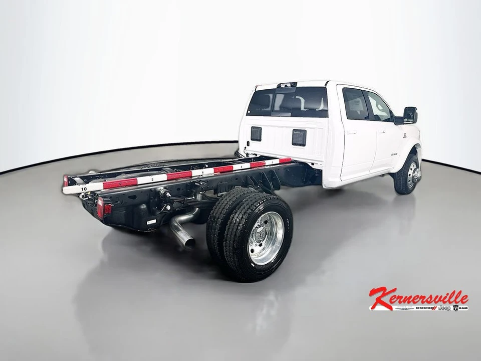 2026 Ram 4500 & 5500 - Image 7 of 12
