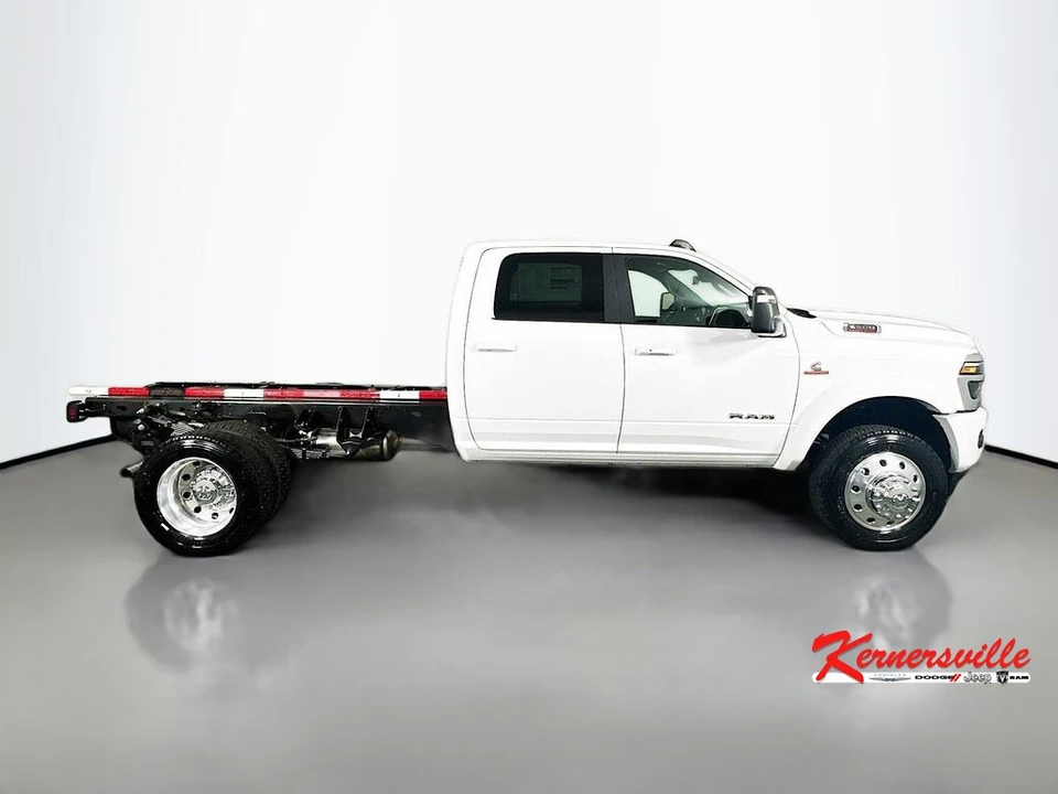 2026 Ram 4500 & 5500 - Image 8 of 12