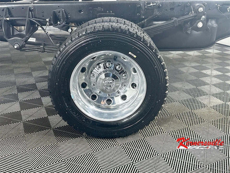 2026 Ram 4500 & 5500 - Image 16 of 20