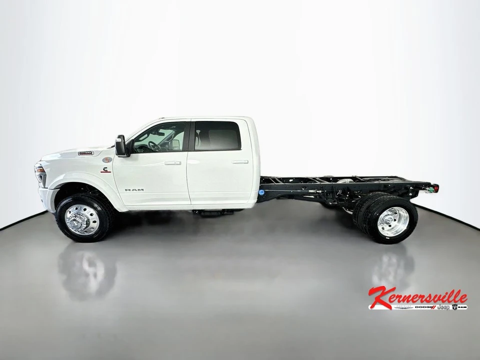 2026 Ram 4500 & 5500 - Image 4 of 21
