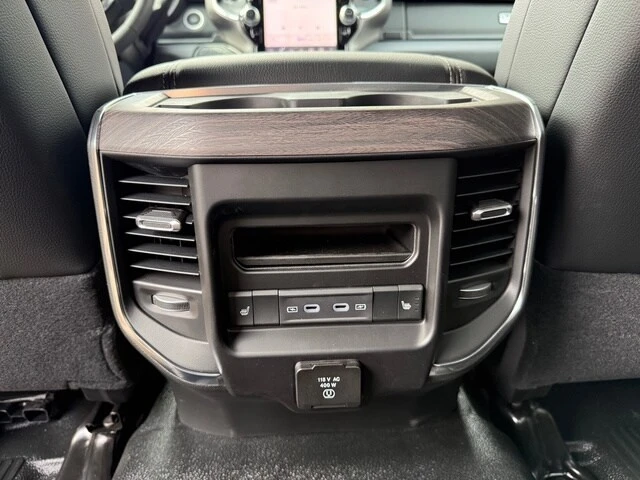 2026 Ram 4500 & 5500 - Image 18 of 21