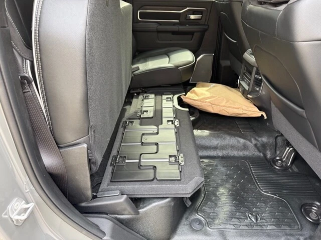 2026 Ram 4500 & 5500 - Image 20 of 21