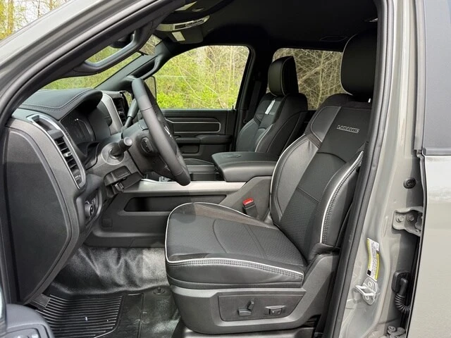 2026 Ram 4500 & 5500 - Image 12 of 21