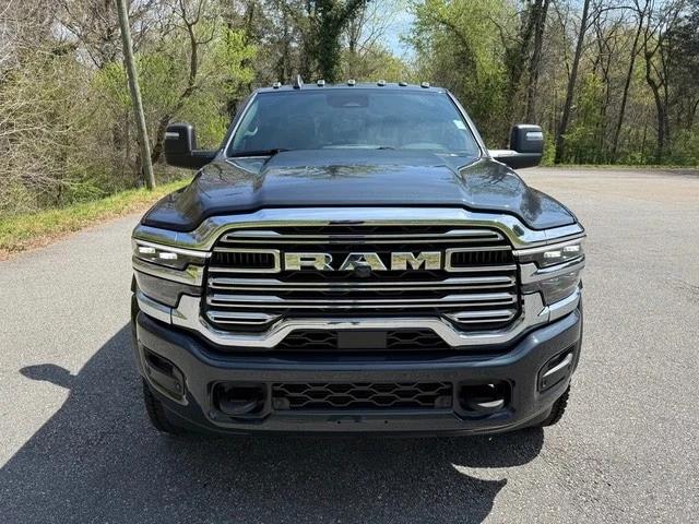 2026 Ram 4500 & 5500 - Image 4 of 21