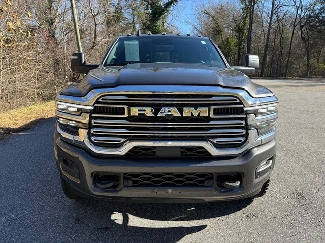 2026 Ram 4500 & 5500 - Image 4 of 21