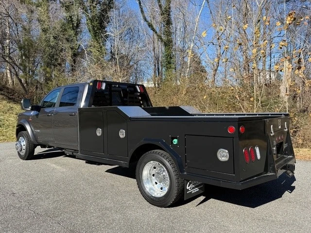 2026 Ram 4500 & 5500 - Image 11 of 21