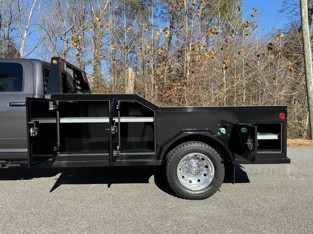 2026 Ram 4500 & 5500 - Image 12 of 21