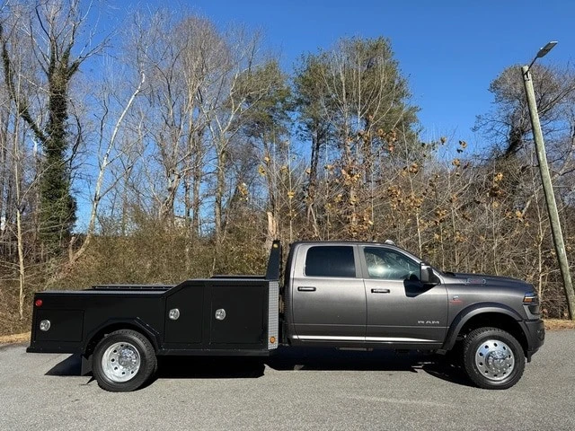 2026 Ram 4500 & 5500 - Image 6 of 21