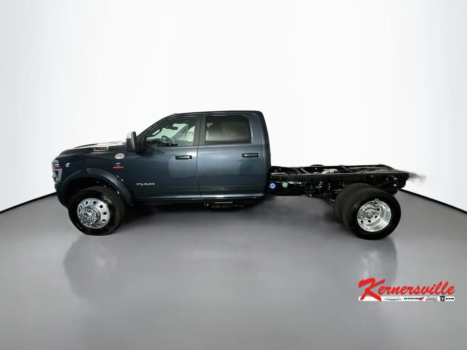 2026 Ram 4500 & 5500 - Image 4 of 20