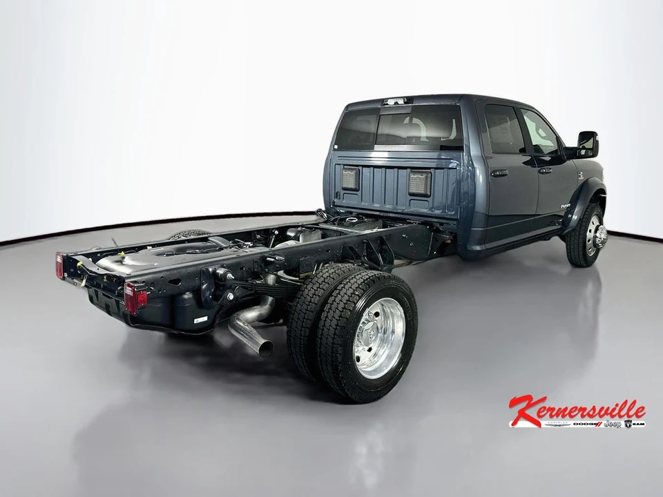 2026 Ram 4500 & 5500 - Image 7 of 20