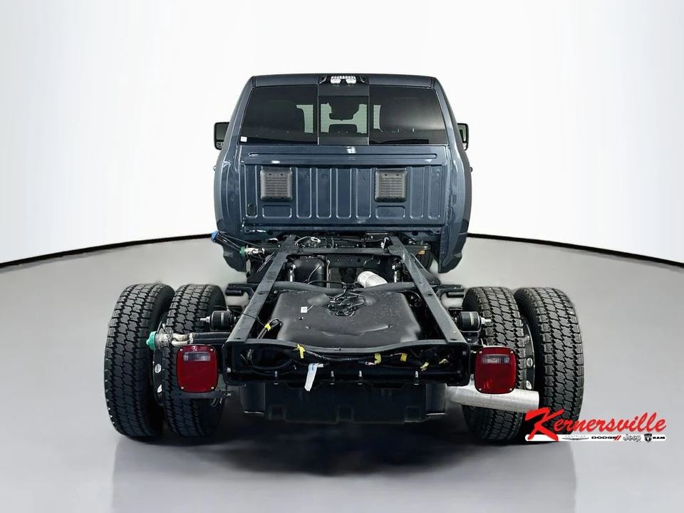 2026 Ram 4500 & 5500 - Image 6 of 20
