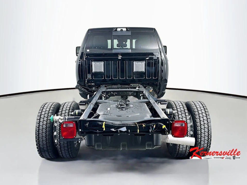 2026 Ram Heavy Duty - Image 6 of 19