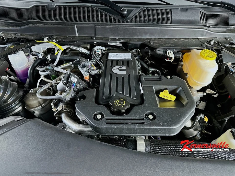 2026 Ram 4500 & 5500 - Image 17 of 20
