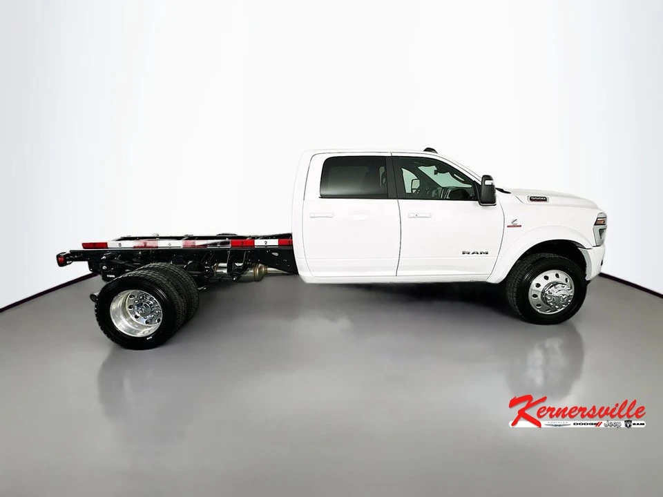 2026 Ram 4500 & 5500 - Image 9 of 22