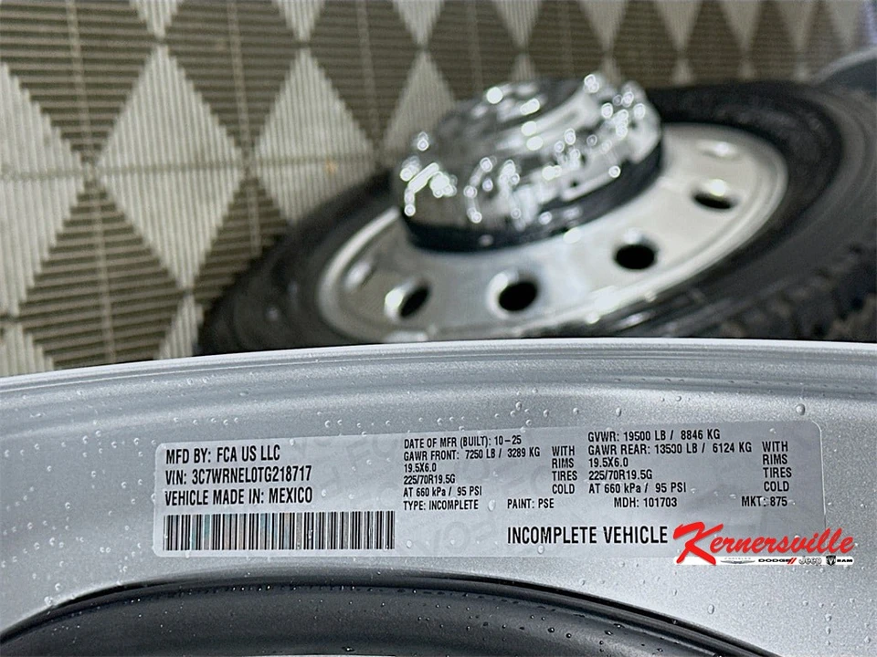 2026 Ram 4500 & 5500 - Image 18 of 20