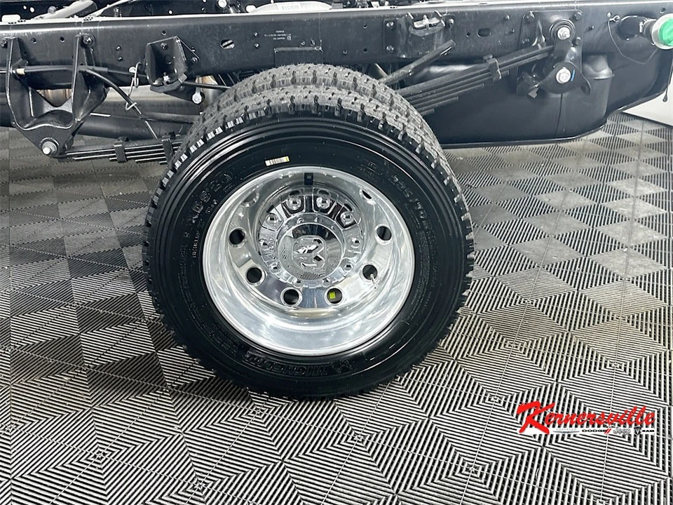 2026 Ram 4500 & 5500 - Image 16 of 20