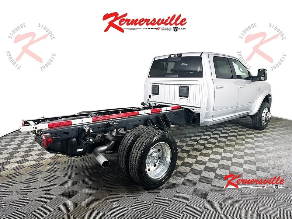 2026 Ram 4500 & 5500 - Image 7 of 20