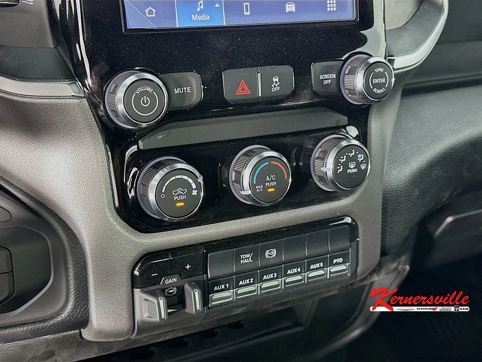 2026 Ram 4500 & 5500 - Image 15 of 21