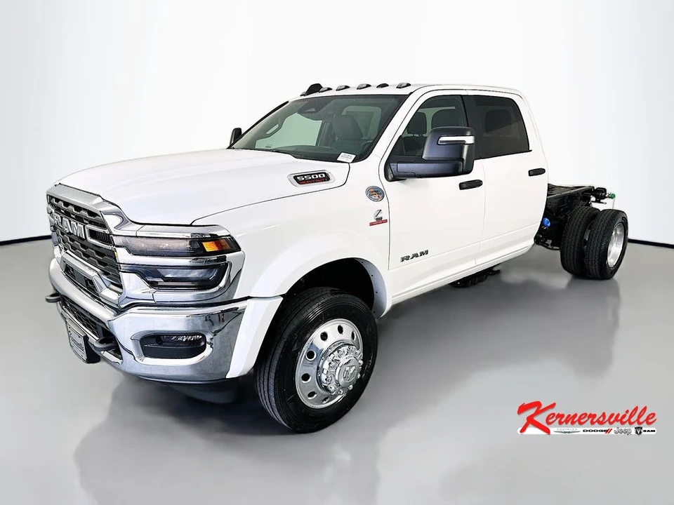 2026 Ram 4500 & 5500 - Image 3 of 20