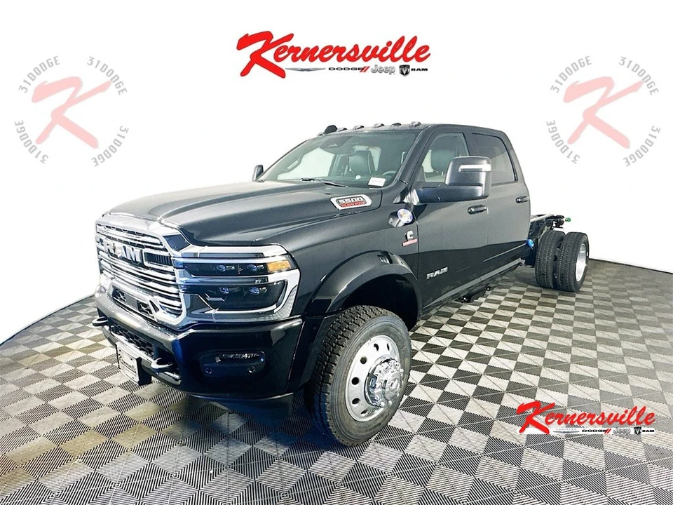2026 Ram 4500 & 5500 - Image 3 of 19
