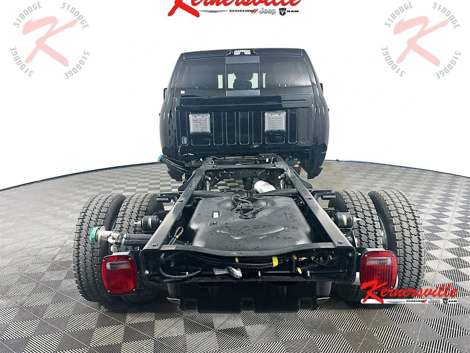 2026 Ram 4500 & 5500 - Image 6 of 19
