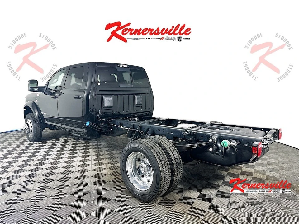 2026 Ram 4500 & 5500 - Image 5 of 19