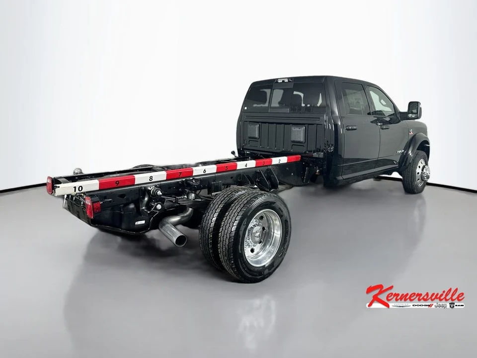 2026 Ram 4500 & 5500 - Image 7 of 12