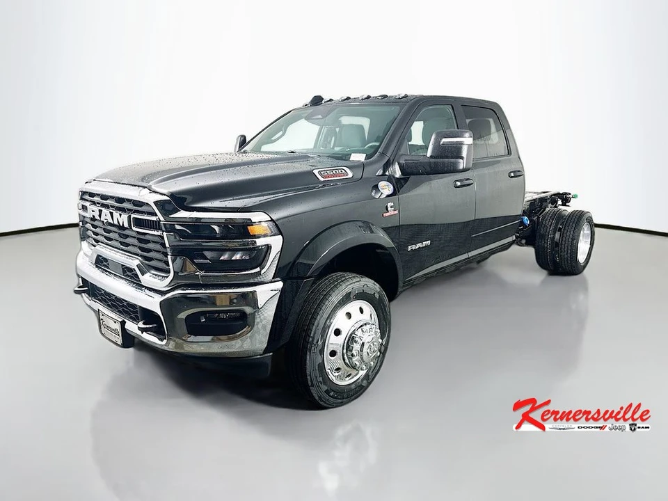 2026 Ram 4500 & 5500 - Image 3 of 12