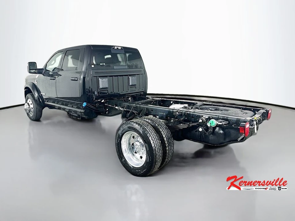 2026 Ram 4500 & 5500 - Image 5 of 12