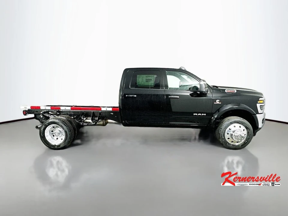 2026 Ram 4500 & 5500 - Image 8 of 12
