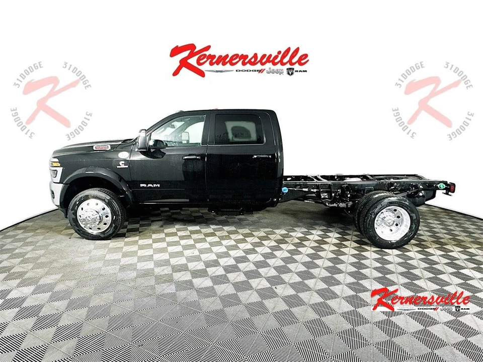 2026 Ram 4500 & 5500 - Image 4 of 21