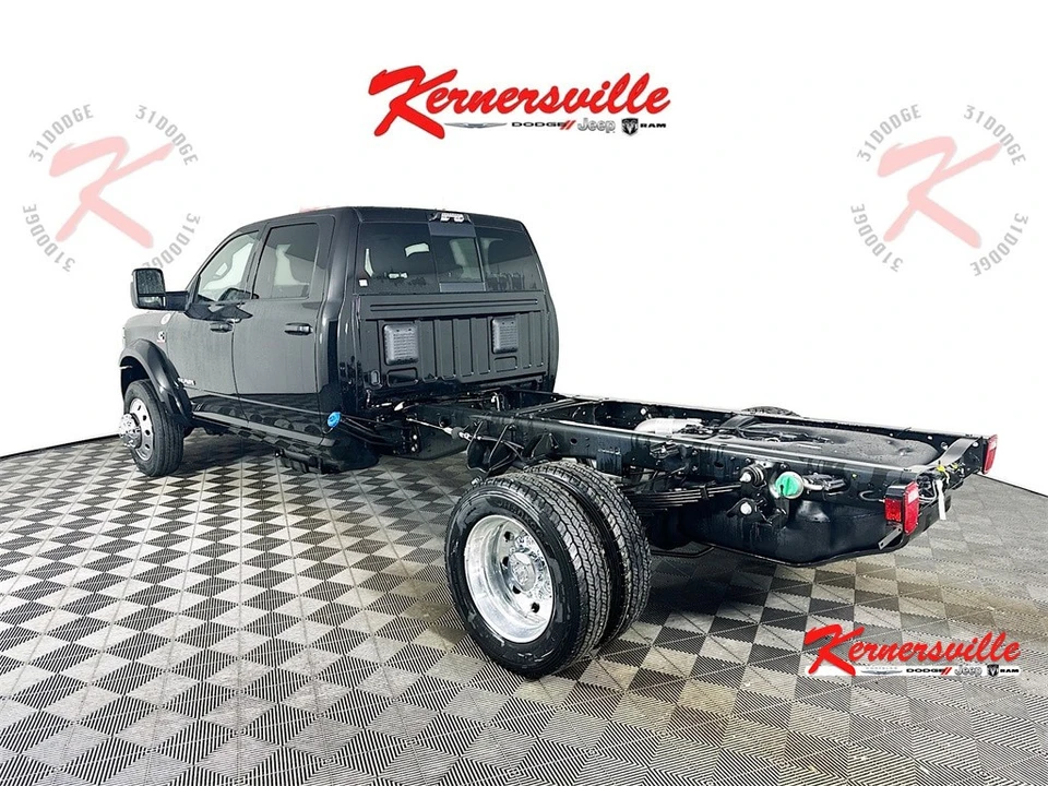 2026 Ram 4500 & 5500 - Image 5 of 21