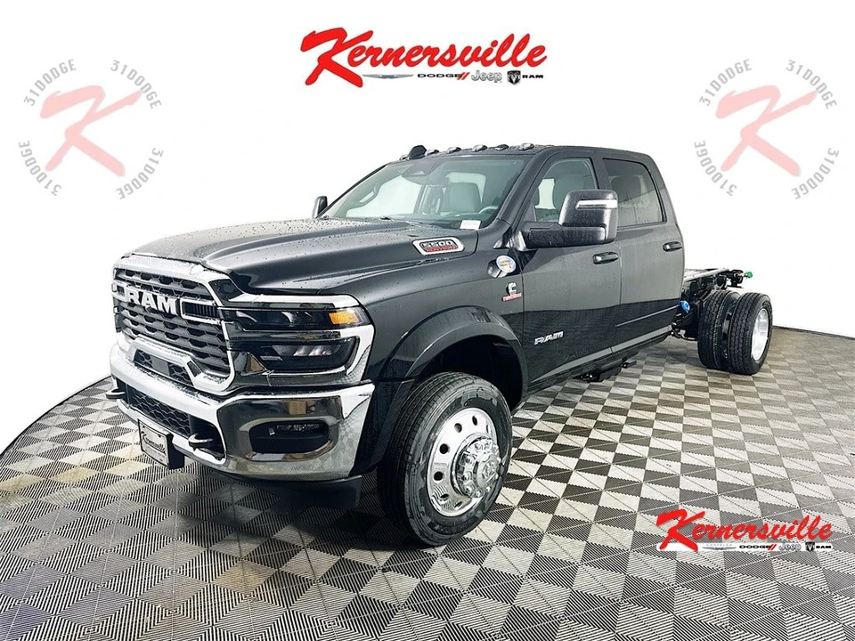 2026 Ram 4500 & 5500 - Image 3 of 21